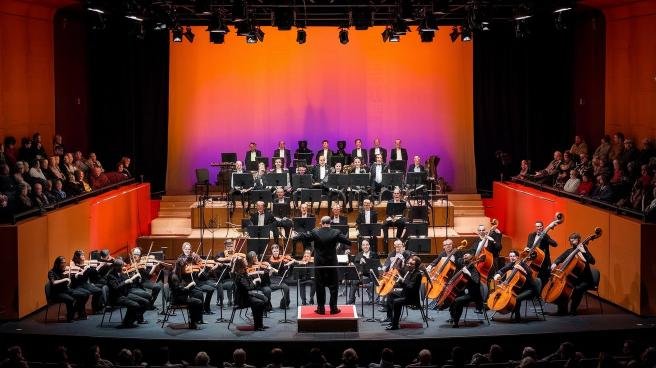 a-photo-of-the-opera-orchestre-national-_rBUUM3YmQL2aM4V3EQDLDA_G831daTdTmC2IY_QrUqwyQ